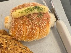 -CARINO BAKERY&CAFE(人广来福士店)