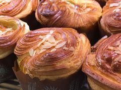 老面手撕包-昆明冠生园·蛋糕·面包(朗悦湾店)