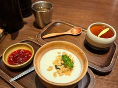-银米·云南传统过桥米线(双廊黑金冠店)