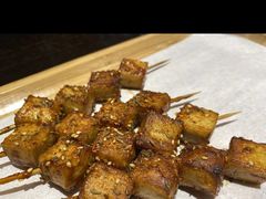 -毛辣果·贵州红酸汤牛肉火锅(西单店)