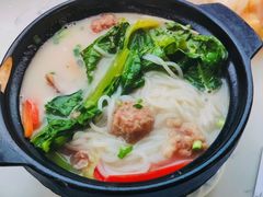 砂锅三鲜米线-龙抄手(文殊坊店)