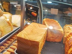 -UH祐禾(武汉武商MALL店)