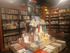 -西西弗书店&矢量咖啡(壹方购物中心店)