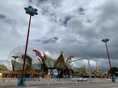 -七彩云南欢乐世界