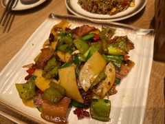 腾冲饵块炒腊肉-米店·云南菜(南门店)