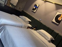 -Ting无边际江景酒店(重庆解放碑云端之眼店)