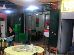 大堂-红炎炎农家菜老字号(金水台店)