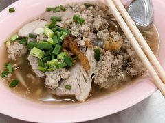 猪肉河粉汤-榮泰米粉湯(Left Shop)