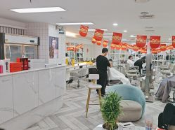 -米娜护肤造型