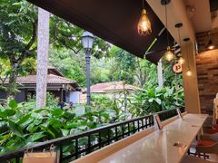 -植物园哈利亚餐厅