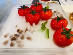 番茄脆菇沙拉-小大董·烤鸭(观景餐厅·南京西路店)