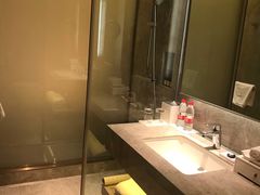 -珠海拱北口岸富华里中海雅高铂尔曼酒店