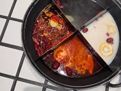 -朱光玉火锅馆(小寨原力场店)