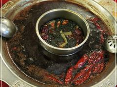 -山城年华老火锅(玉林店)