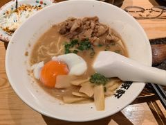 -一豚轩·烧鸟·豚骨拉面(五四路店)