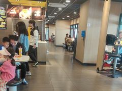 -麦当劳(江湾镇店)