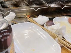 -哈尔滨小酒馆·鲜肉现穿自助烧烤(康新花园店)