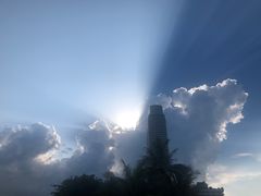 -瑰丽酒店·海吧·天际下午茶·现场DJ·天台酒吧