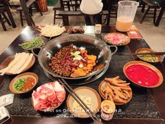 -渝井巷重庆老火锅(沈阳吉祥店)