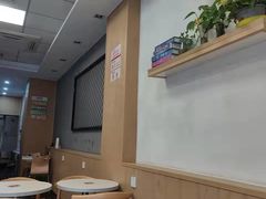 -华莱士·全鸡汉堡(皇山花园店)