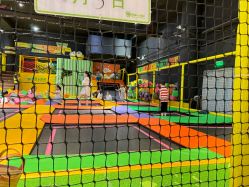 -蹦蹦跳跳(新奥购物中心店)