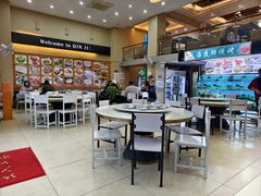 -覃记海鲜美食餐厅