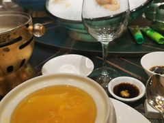 金汤鱼翅-半岛翡丽海鲜自助餐厅(观风亭店)