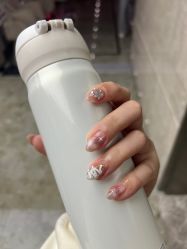 -UGIRL有个美甲