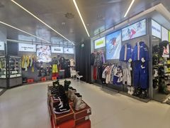 -Hopo Snow 城市滑雪空间(来福士广场购物中心店)
