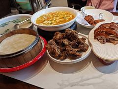 -梅利汴京烤鸭•开封豫菜地标店(东大街店)
