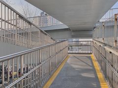 -八宝山(地铁站)