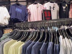 -东荟城名店仓