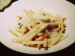 -肆海小川菜酒馆Wine Bistro (青年路店)