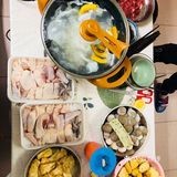 在拿两袋潮汕潮庭的牛肉牛筋丸不要太美啦！