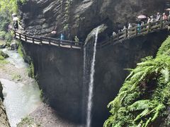 -龙水峡地缝景区