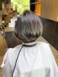 -韩国李知恩形象设计