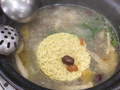 -花苑美食横琴生蚝火锅(拱北粤华路店)