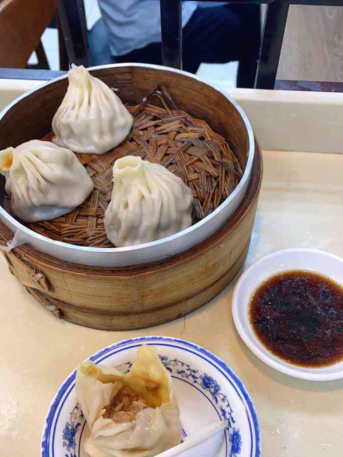 刘记大肉面(三牌楼大街店)-"又来吃大肉面了,从18元到36元也就是一.
