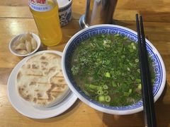 -崇德楼水盆牛羊肉泡馍馆(文艺路店)