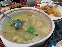 -山明水秀农庄
