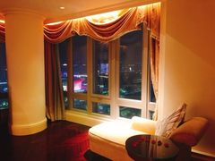 -广州富力丽思卡尔顿酒店