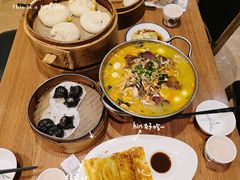 -穿越时尚餐厅(英武中路店)