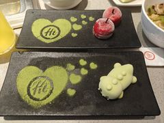 -海底捞火锅(新松江路生日主题店)