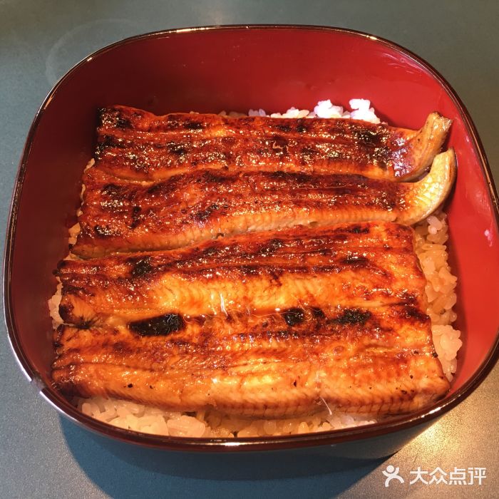 广川鳗鱼屋鳗鱼饭图片