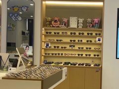 -三目眼镜·蔡司视觉合作店(青浦宝龙店)