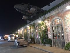 -席娜卡琳火车铁道夜市