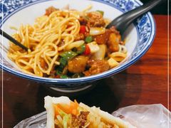霸王小公鸡拌面-张果佬年糕卷(科巷店)