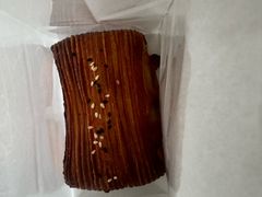 -VERIE BAKEHOUSE