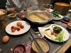 -牛YO寿喜烧·铁板烧和牛火锅自助(市府恒隆店)