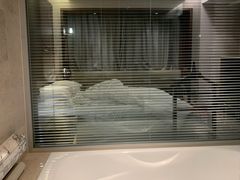 -上海龙之梦万丽酒店